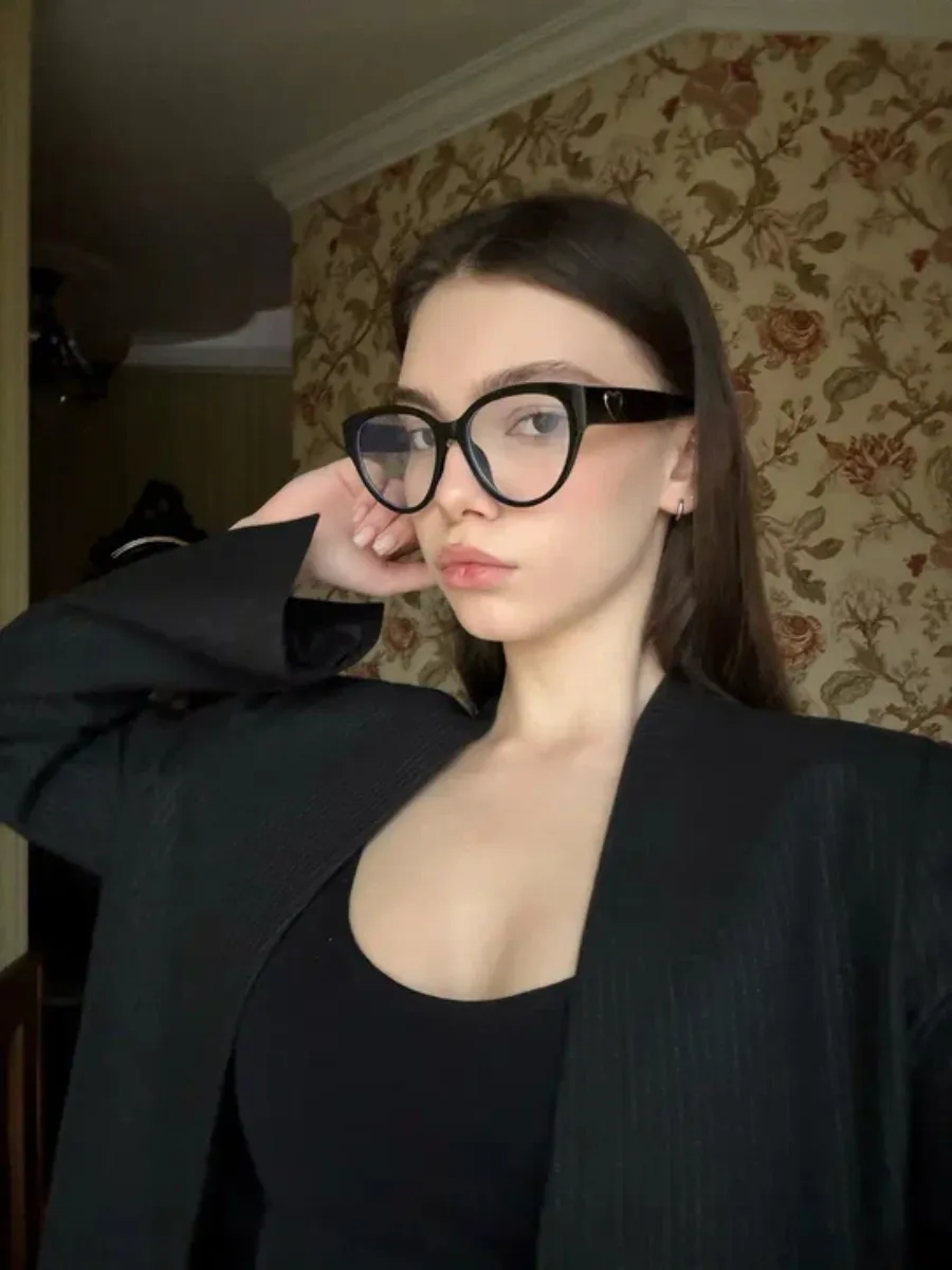 Очки имиджевые с сердечком