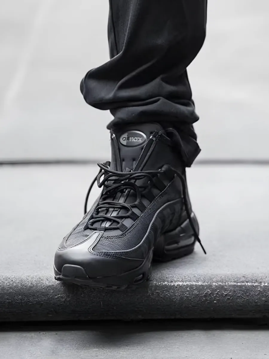 Nike air max sneakerboot 95 black hotsell