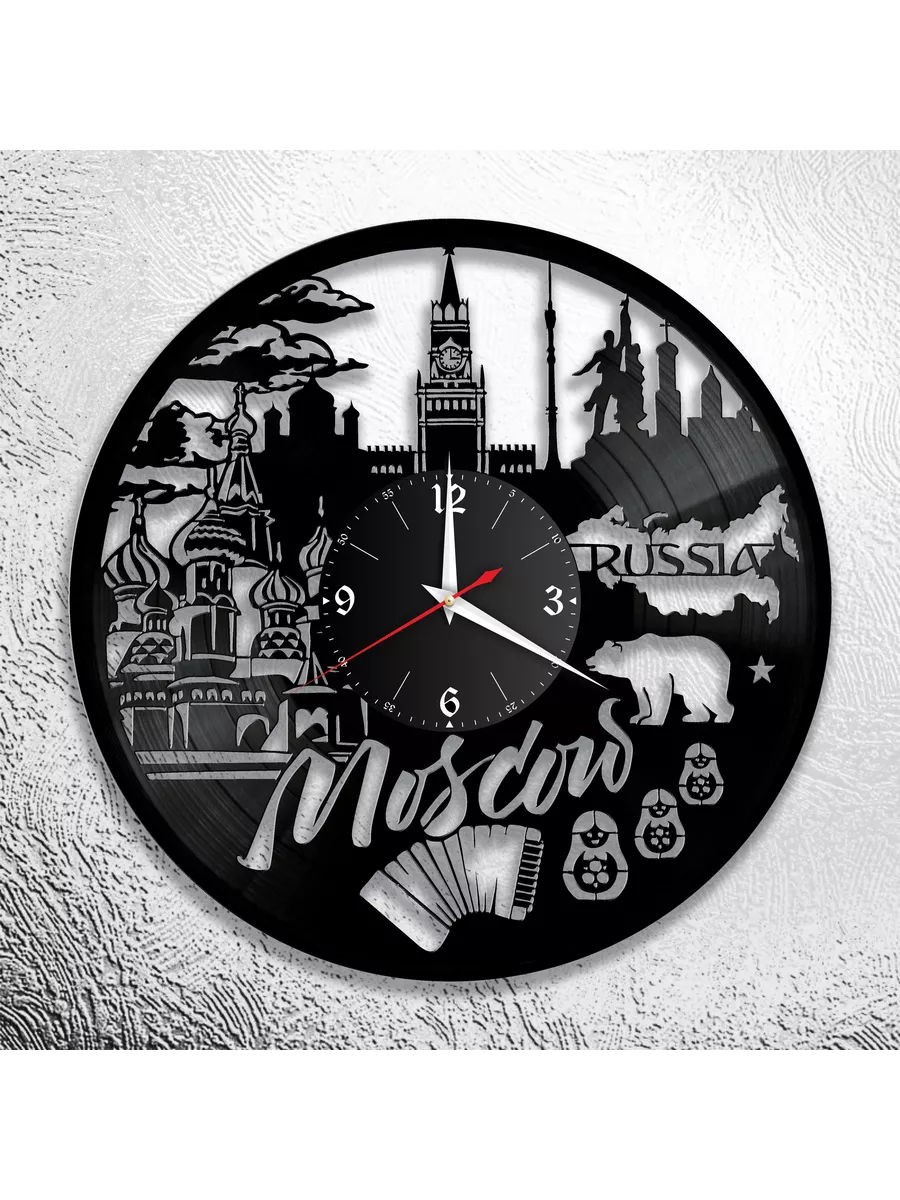 Настенные часы с изображением Москвы