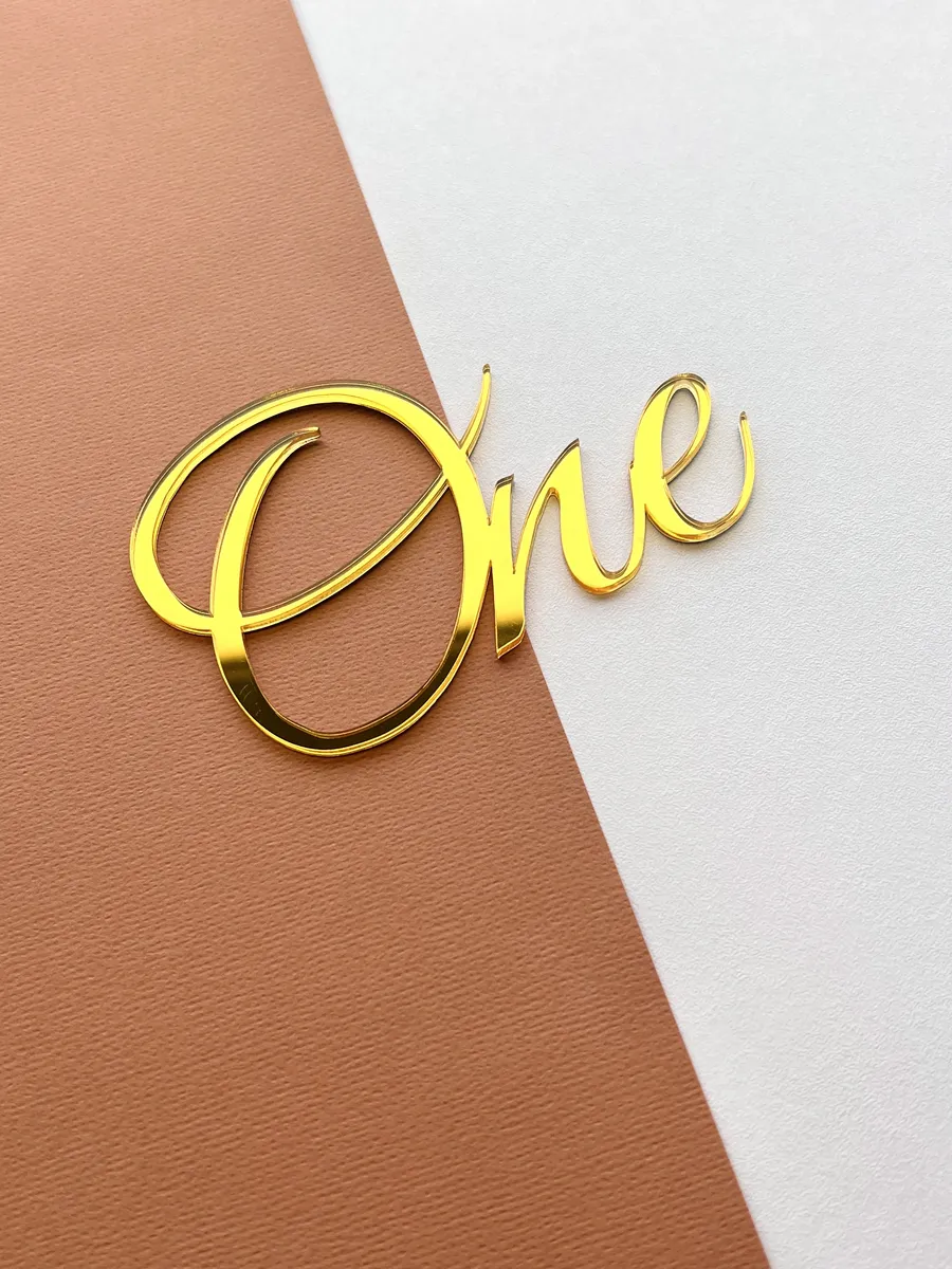 Топпер на торт One
