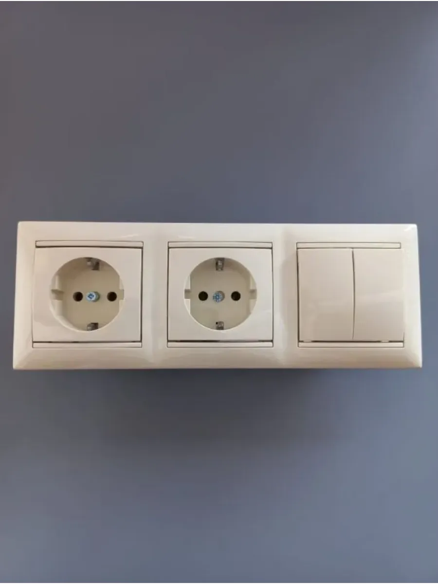 Розетка Legrand (2шт)+ выкл2кл+рамка 3 поста слоновая кость