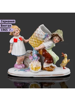 Статуэтка (карандашница) "Дети с корзиной", фарфор, роспись