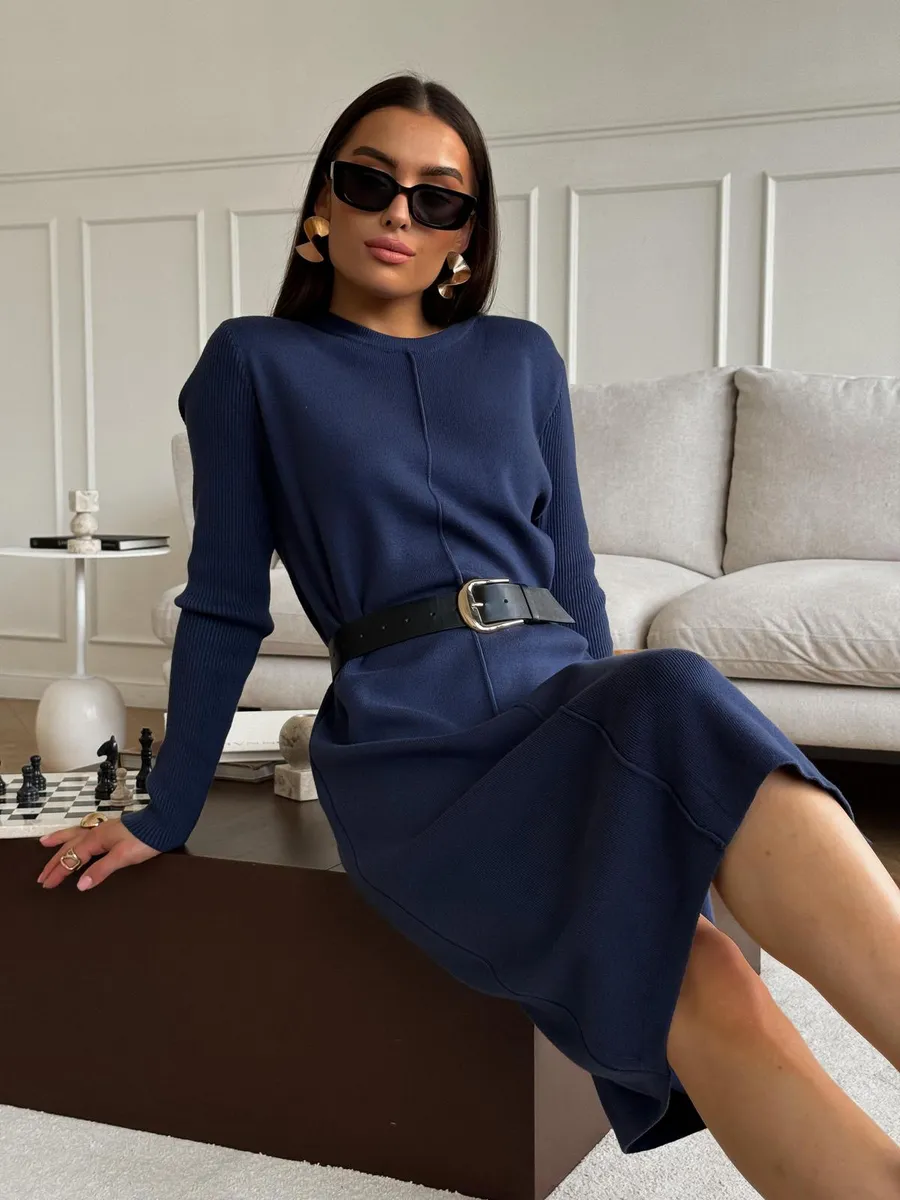 Платье базовое трикотажное вязаное