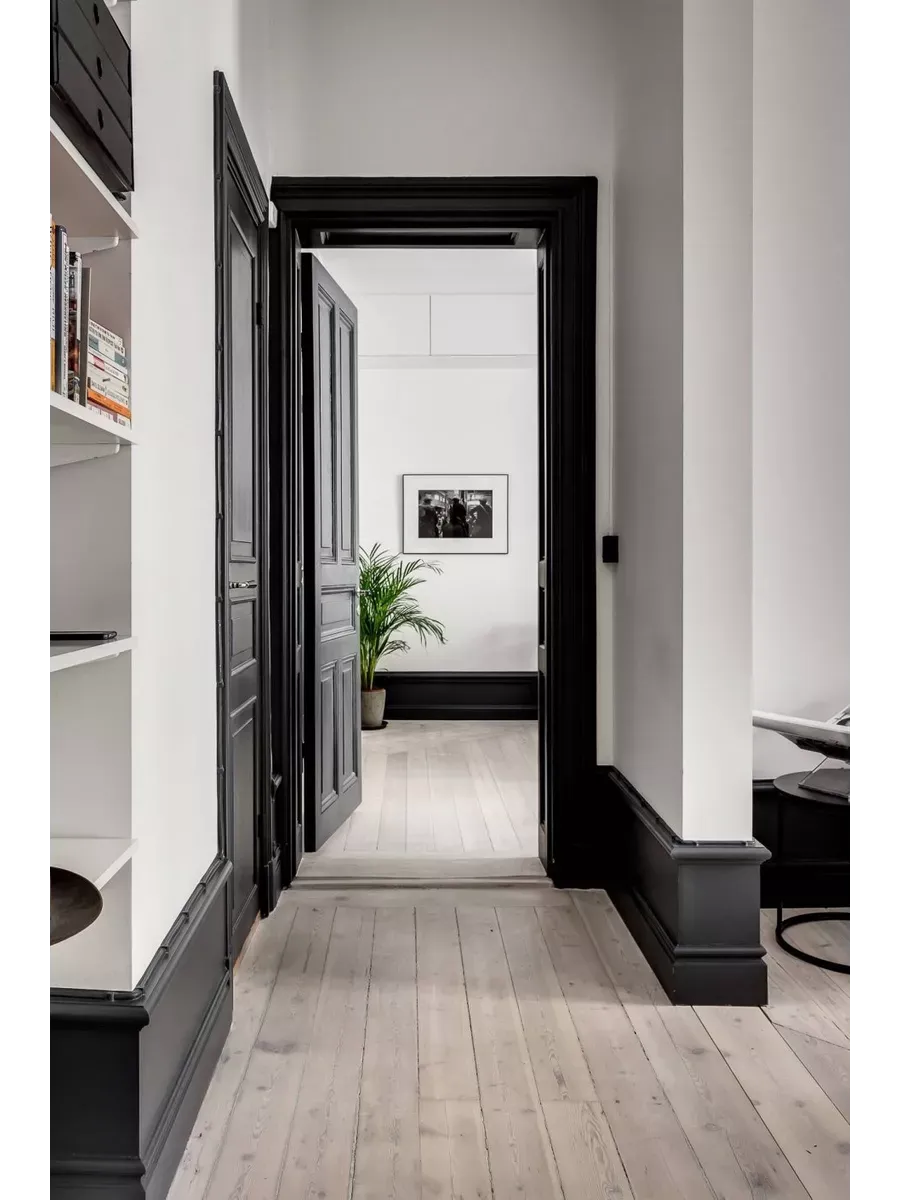 Краска для плинтуса,черная фото 6