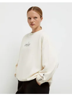 Молочный свитшот oversize с вышивкой Gloria Jeans 268517025 купить за 2 053 ₽ в интернет-магазине Wildberries