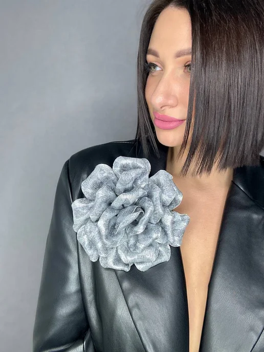 Брошь цветок из ткани Accessorina